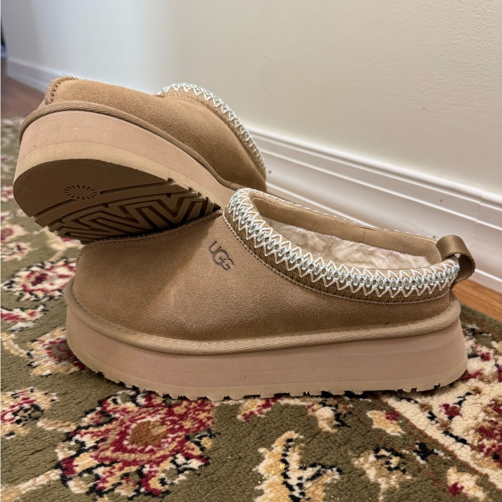 UGG Women's Tazz II clogs in sand